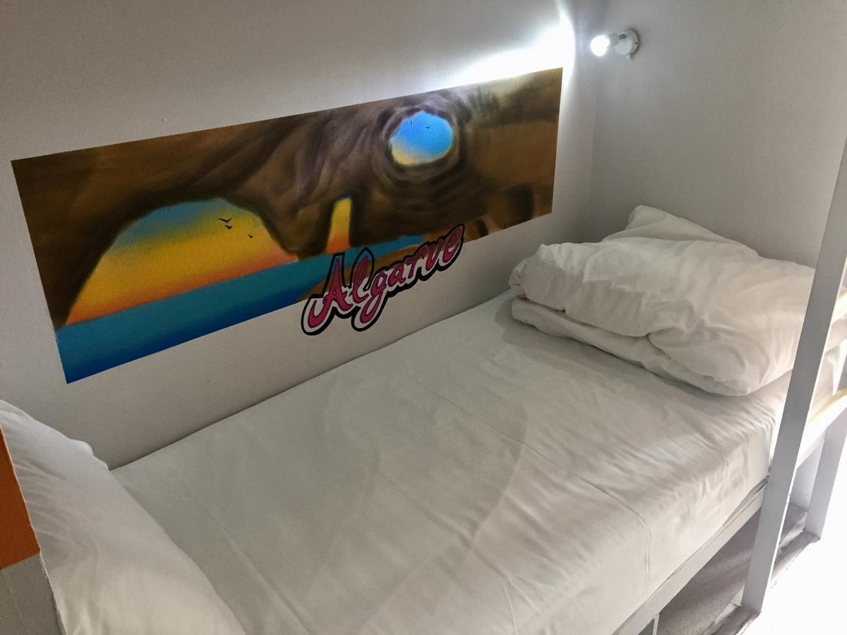 Golden Tram 242 Suites&hostel Hostel *