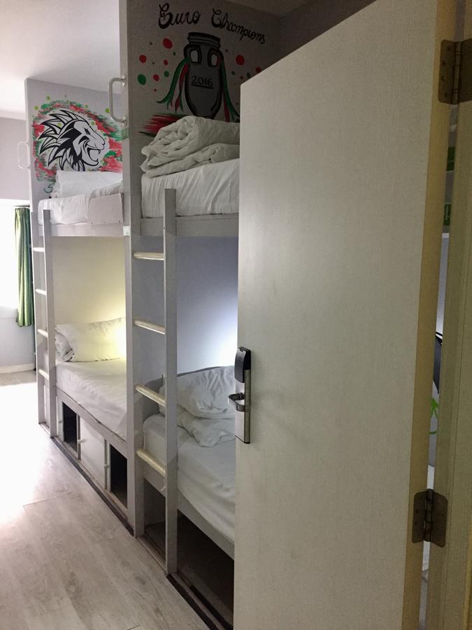 Golden Tram 242 Suites&hostel * Lissabon