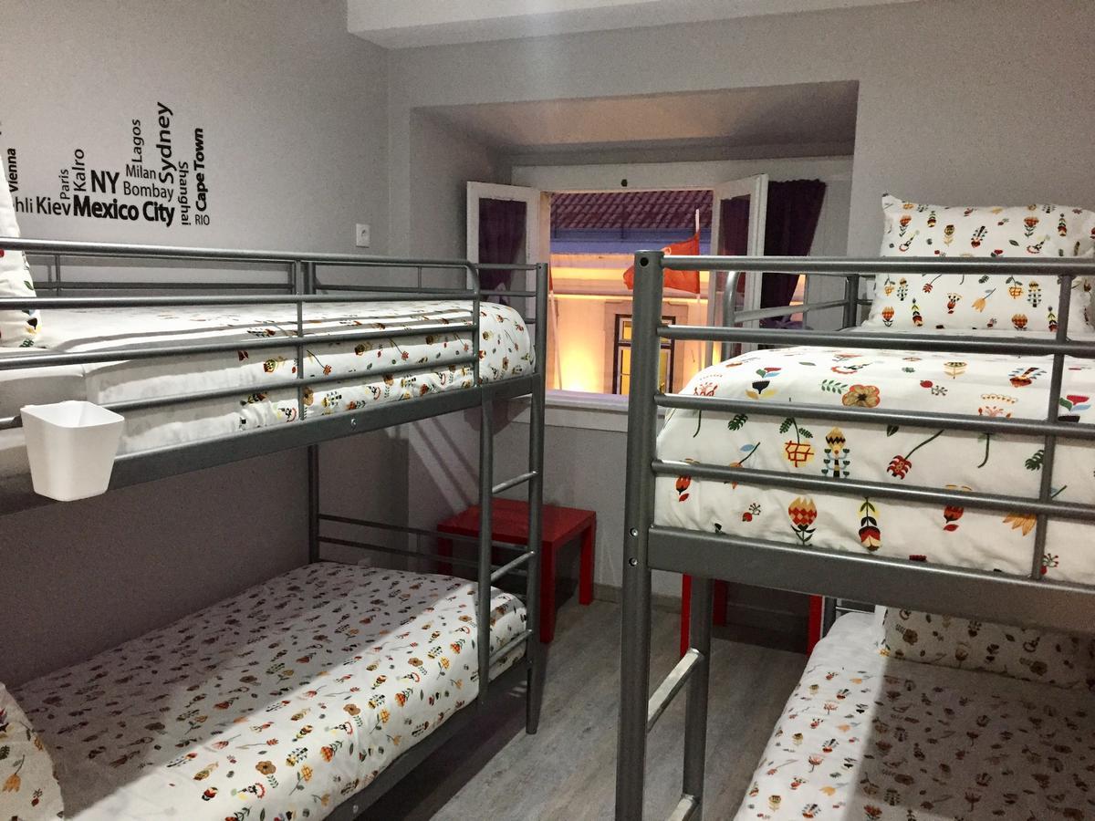 Hostel Golden Tram 242 Suites&hostel *