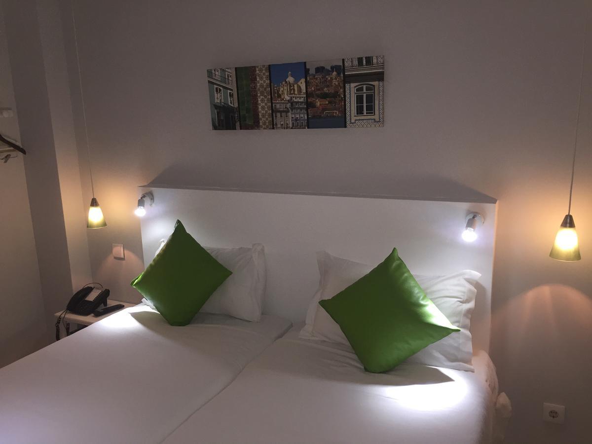 Golden Tram 242 Suites&hostel