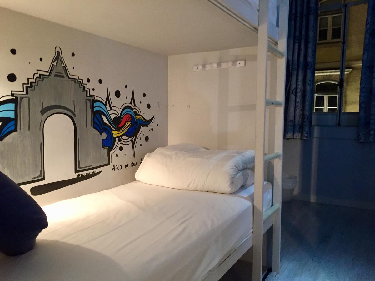 Golden Tram 242 Suites&hostel *
