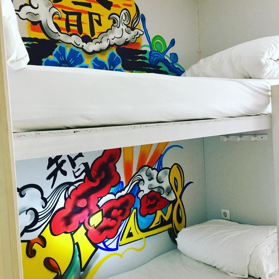Hostel Golden Tram 242 Suites&hostel *