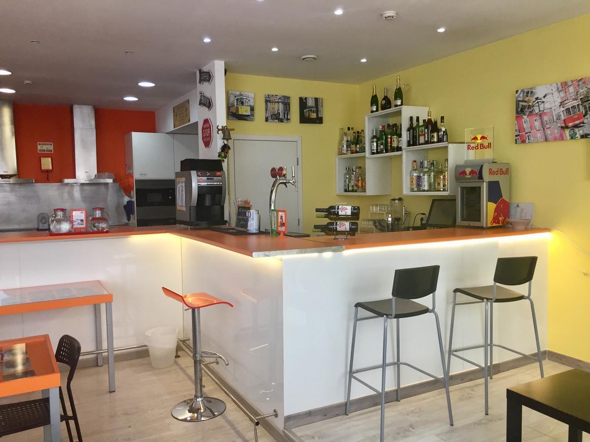 Golden Tram 242 Suites&hostel Hostel *